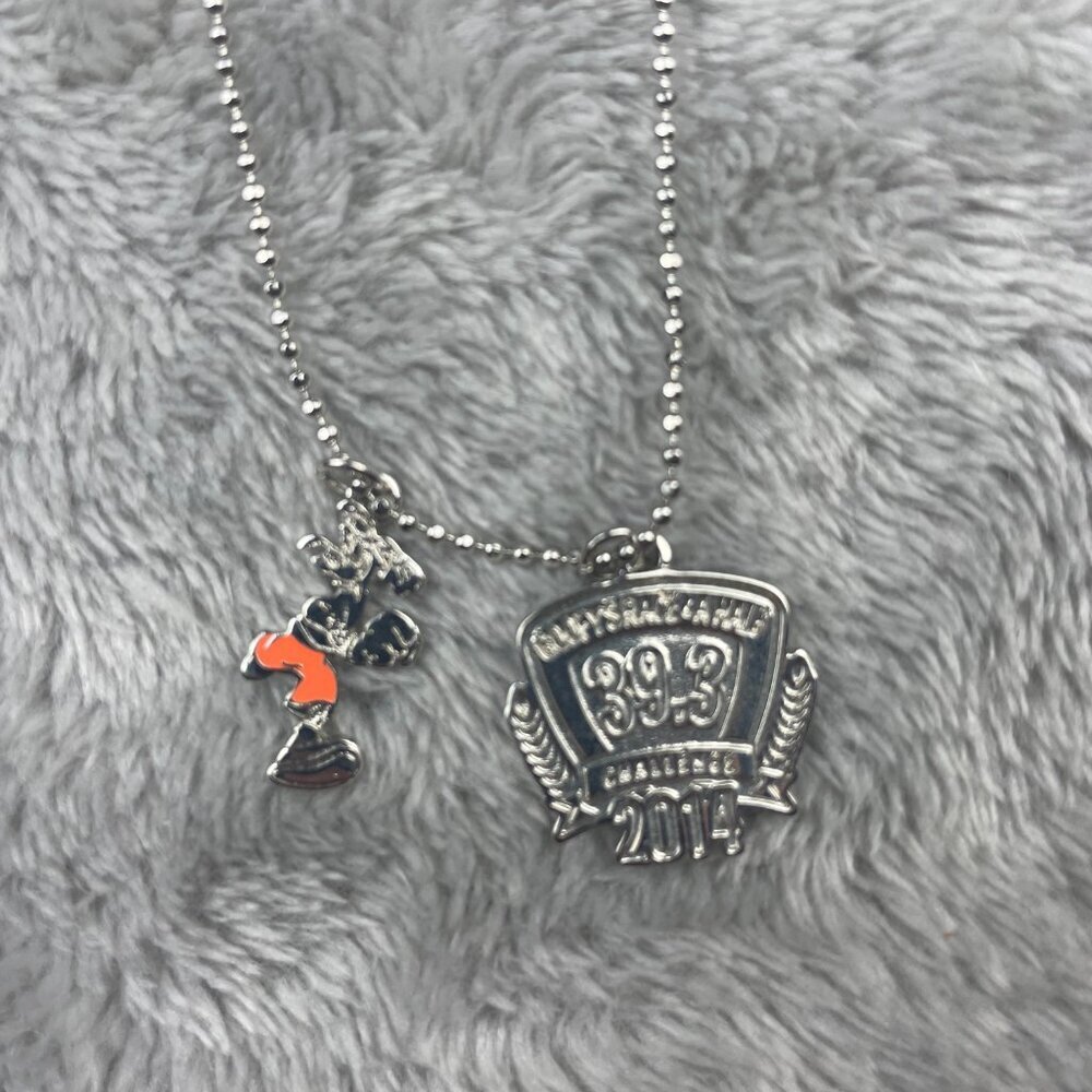 Disney Walt Disney World Marathon Weekend 2014 Goofy 39.3 Pendant Necklace NWT - Picture 3 of 6